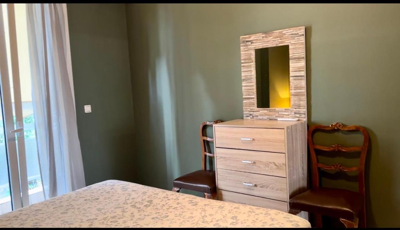 Luxury With Sauna And Free Parking Near Acropolis Athens Exterior photo